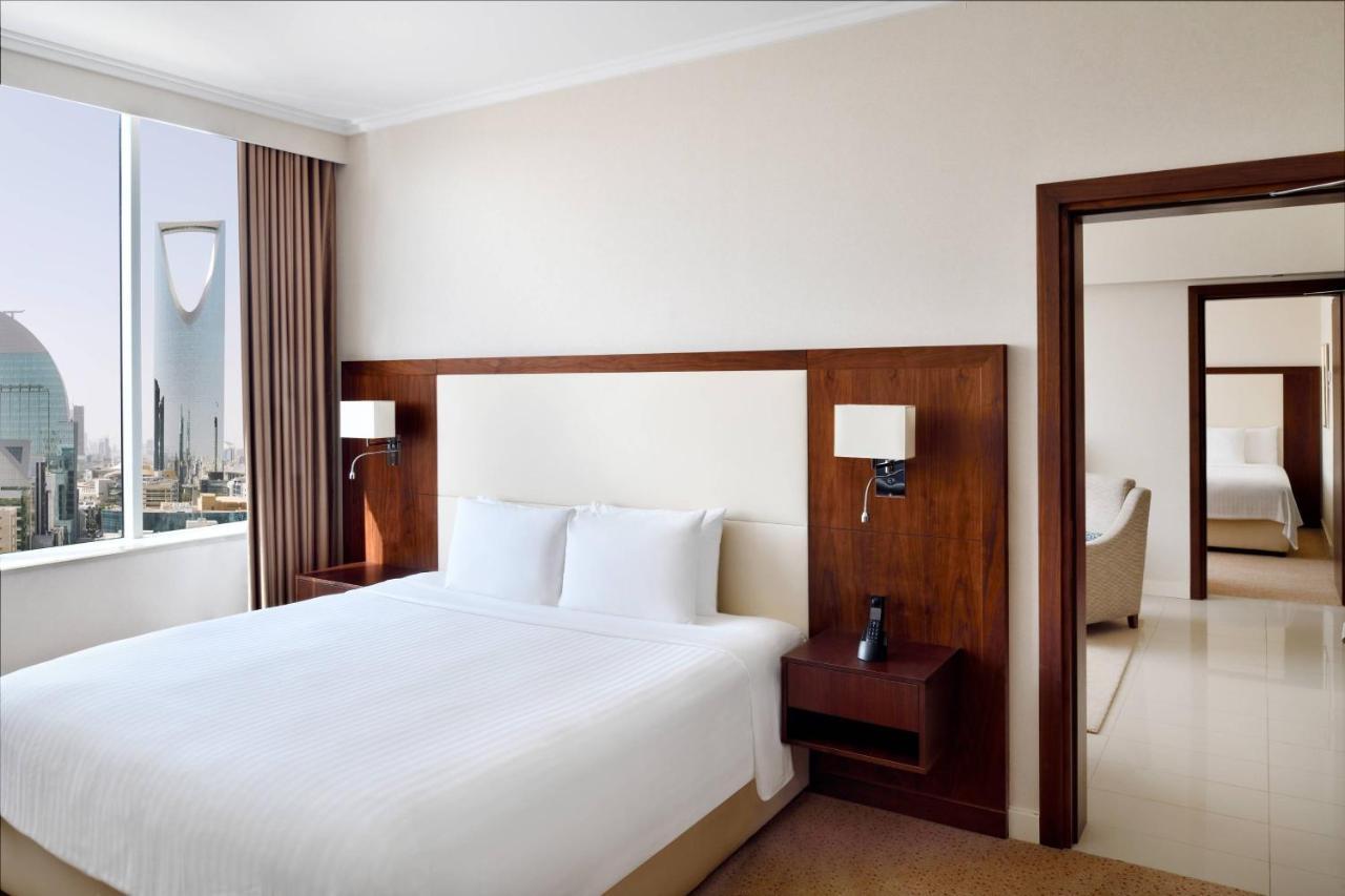 Courtyard By Marriott Riyadh Olaya Eksteriør bilde