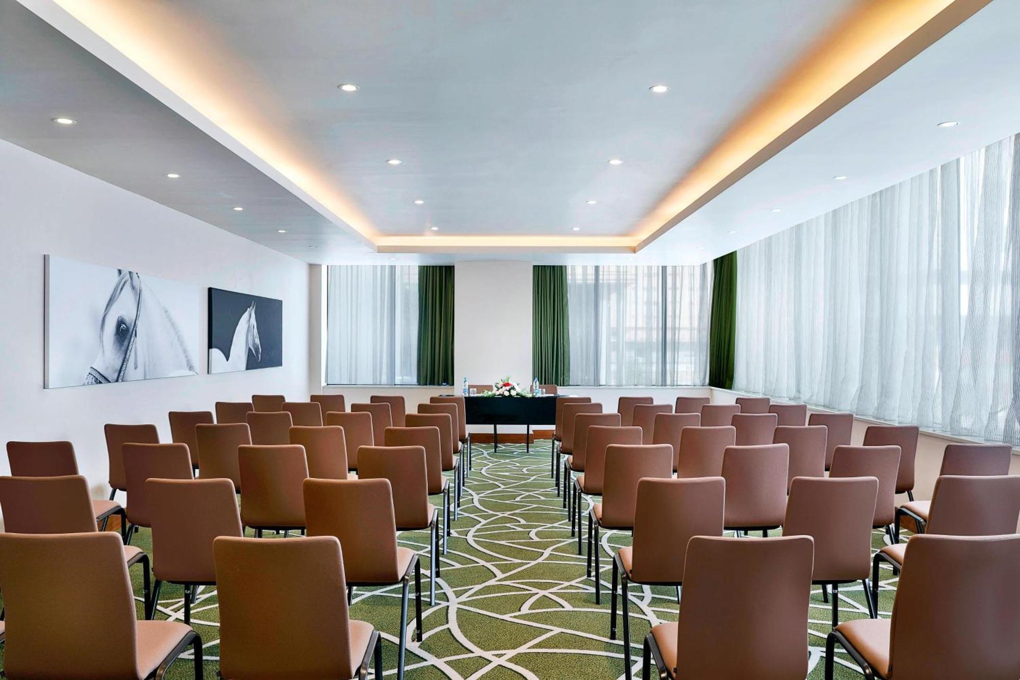 Courtyard By Marriott Riyadh Olaya Eksteriør bilde
