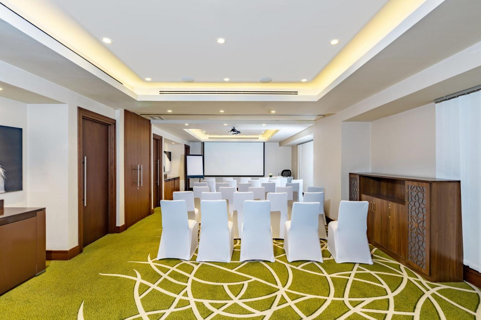 Courtyard By Marriott Riyadh Olaya Eksteriør bilde