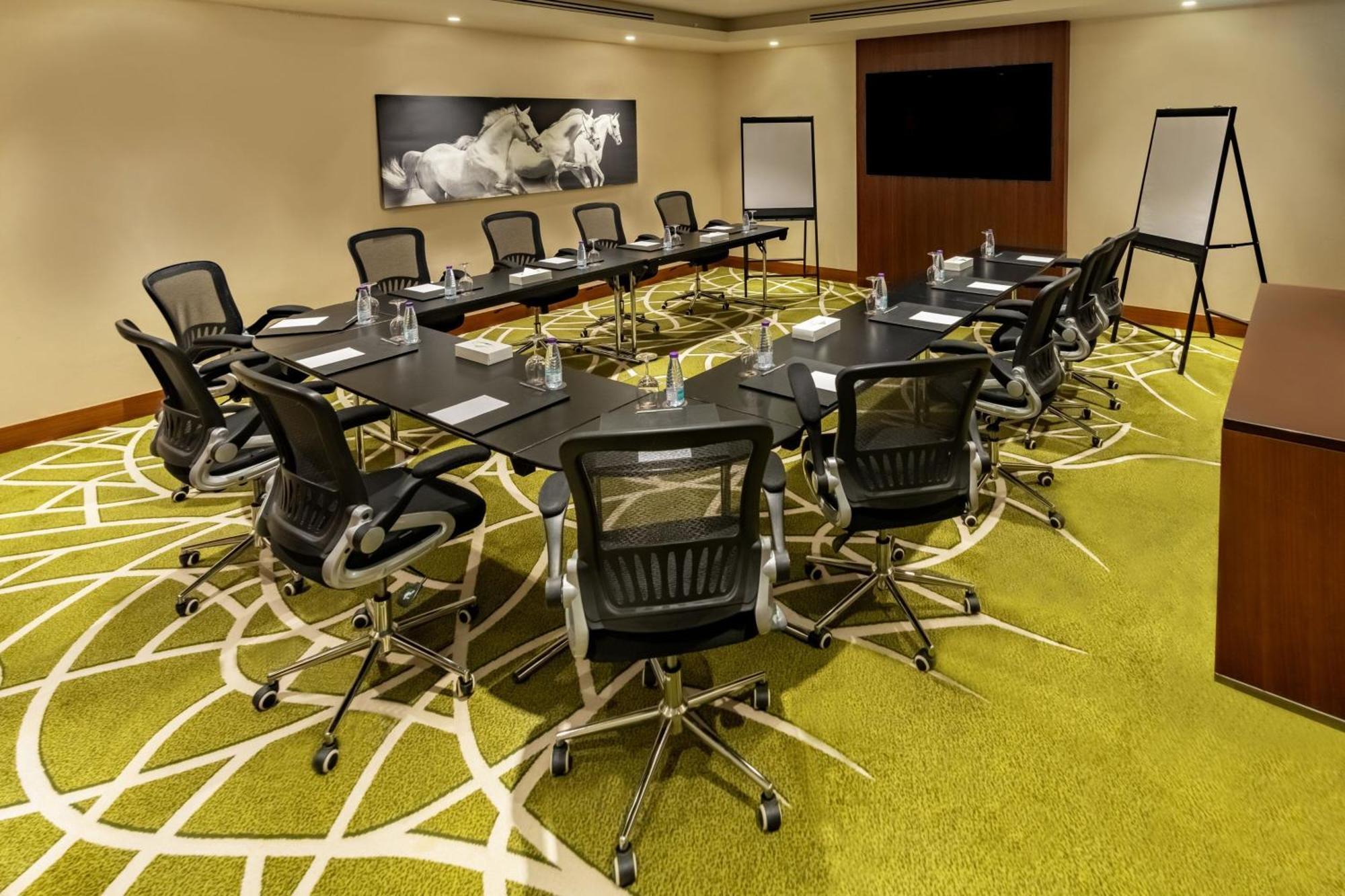 Courtyard By Marriott Riyadh Olaya Eksteriør bilde