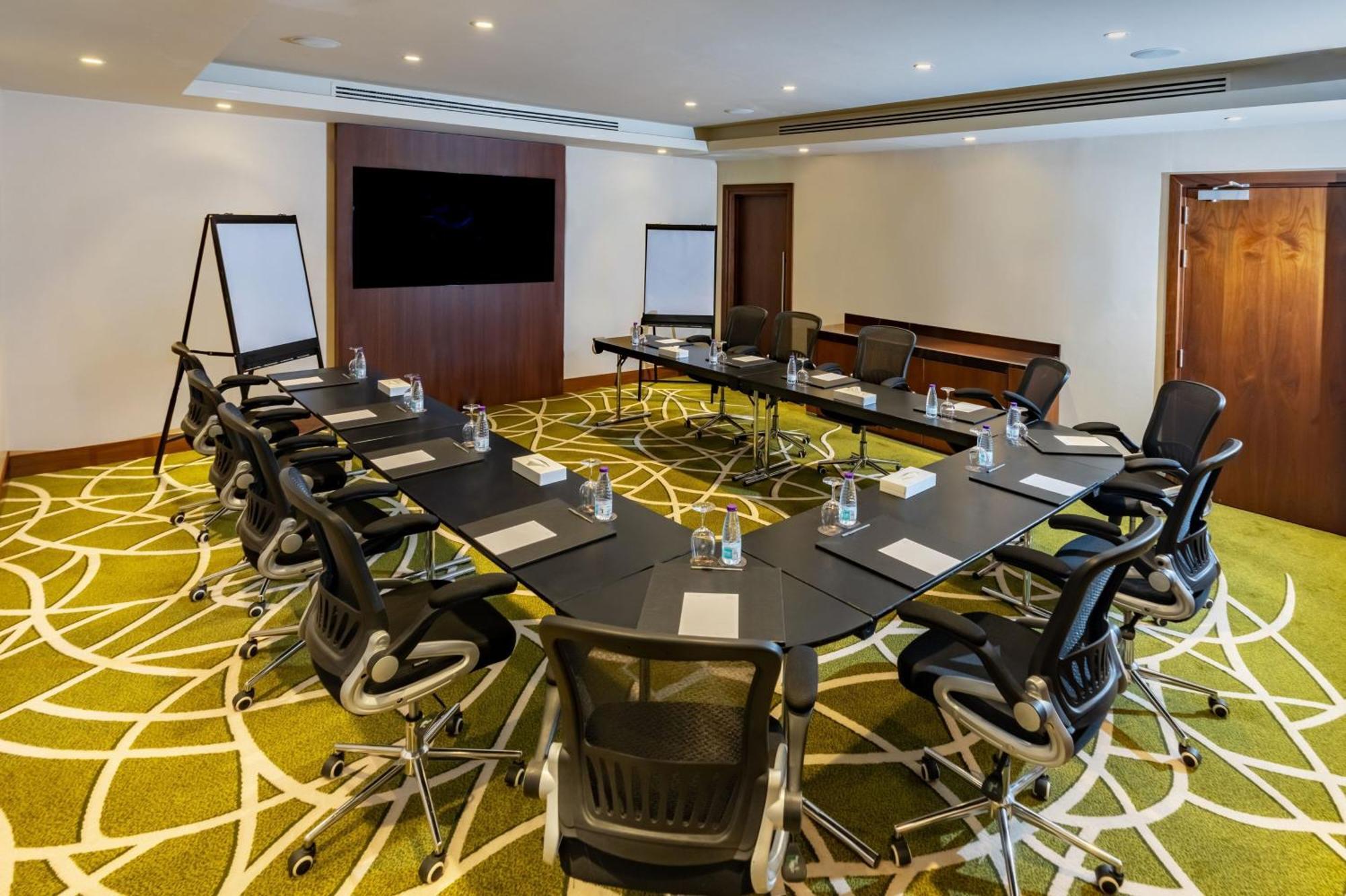 Courtyard By Marriott Riyadh Olaya Eksteriør bilde